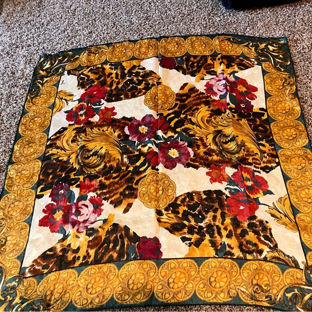 Honey vintage 100% silk floral abstract scarf
